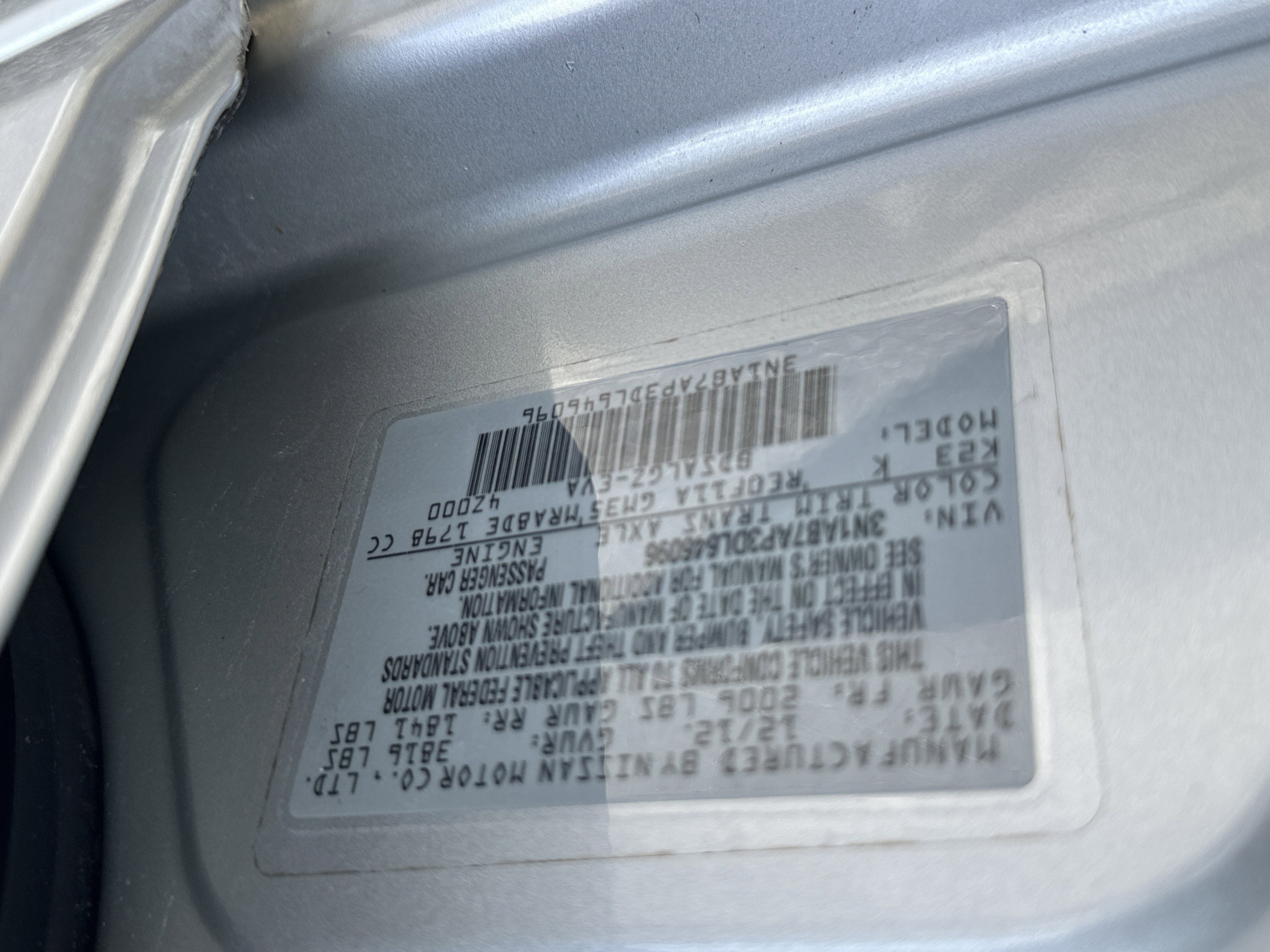 Used 2013 Nissan Sentra SL w/ Leather Pkg FWD image 34