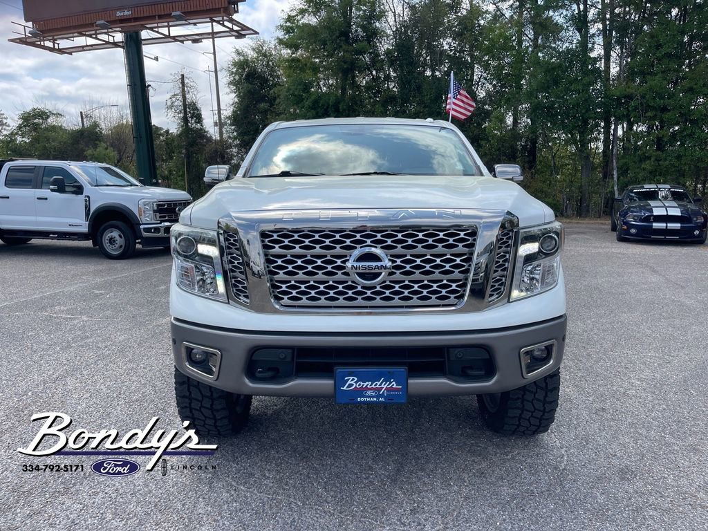 Used 2018 Nissan Titan Platinum Reserve w/ Platinum Utility Package image 2