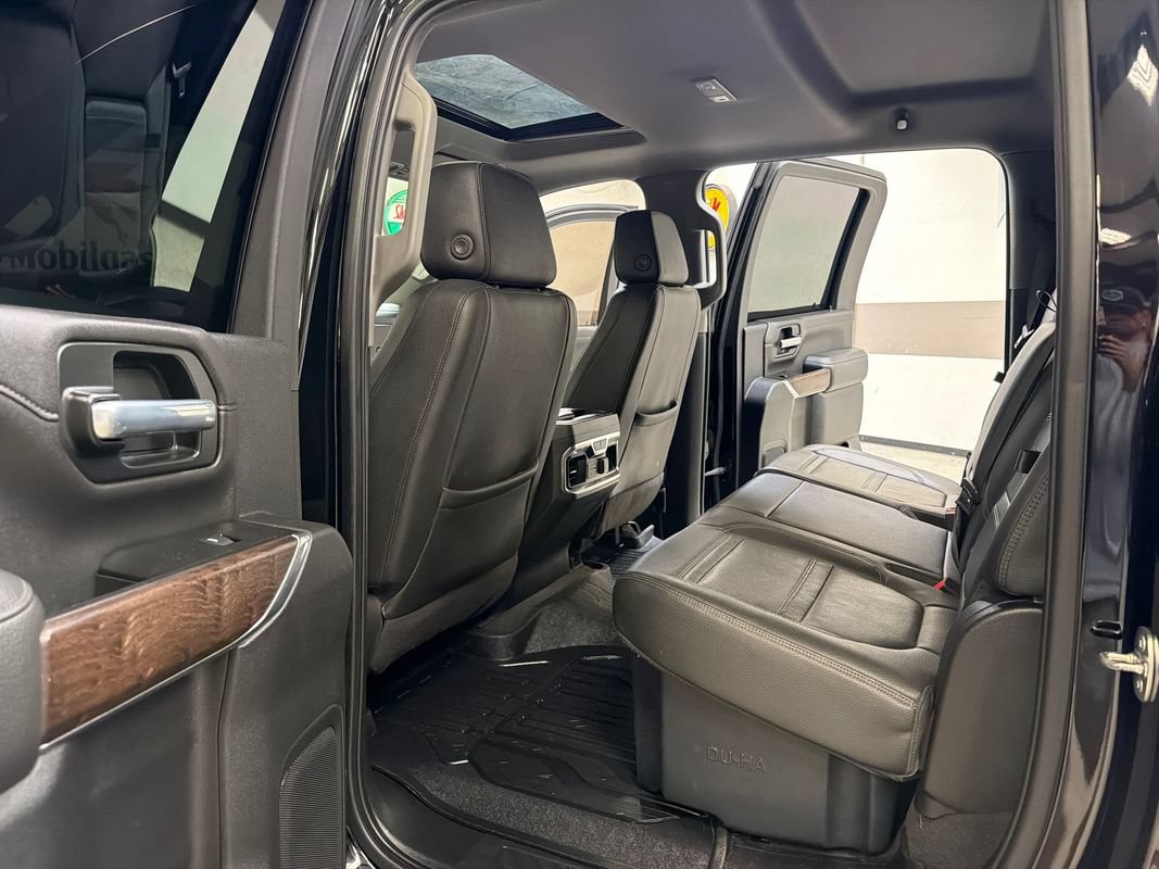Used 2020 GMC Sierra 3500 Denali w/ Denali Ultimate Package AWD/4WD image 32