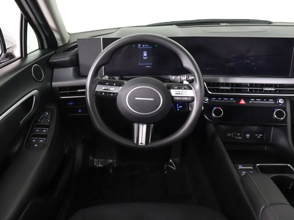 Used 2025 Hyundai Sonata SEL FWD image 33
