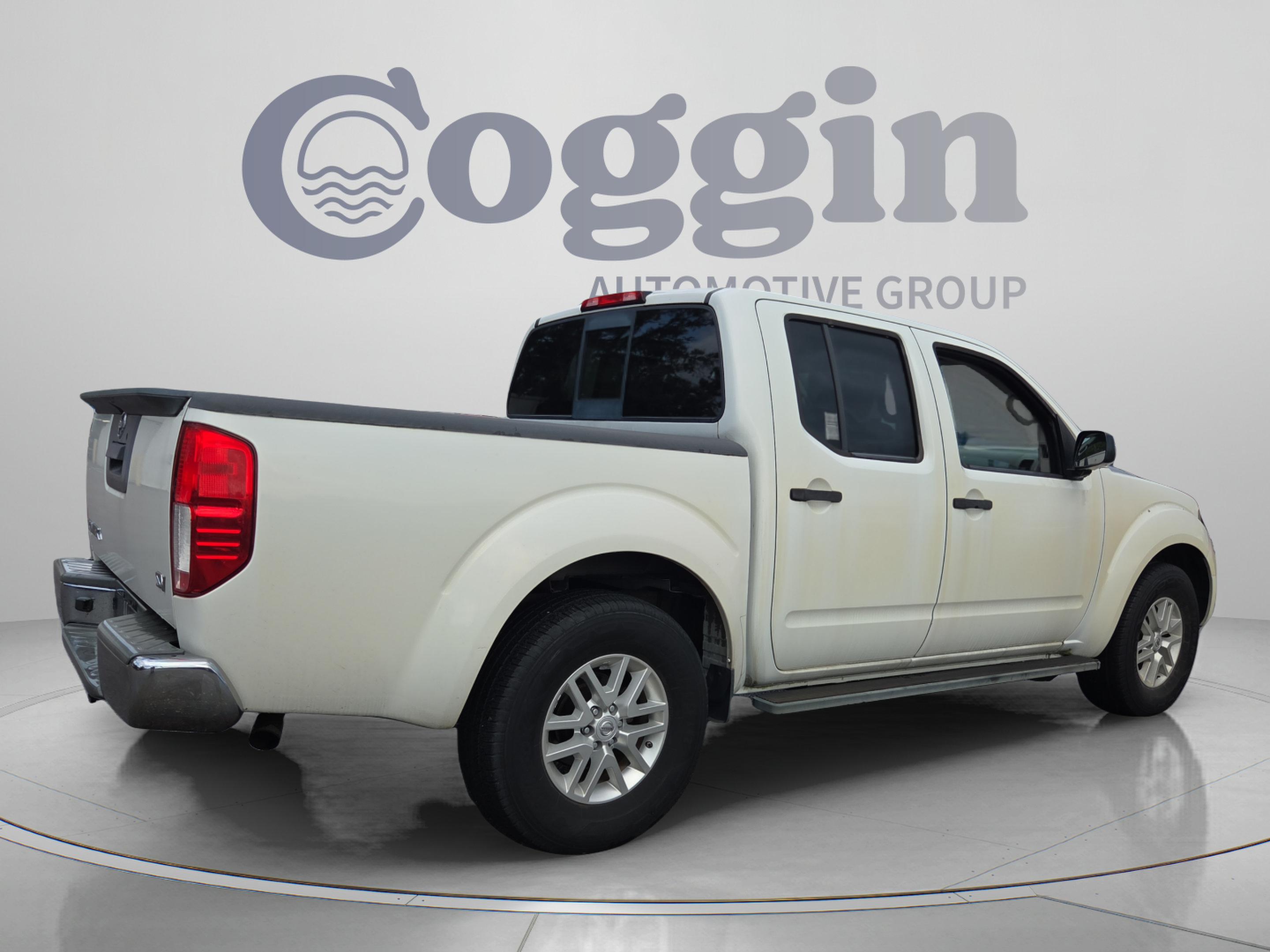 Used 2017 Nissan Frontier SV RWD image 5