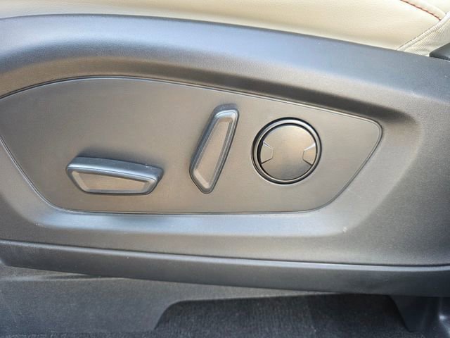 Certified 2025 Ford Explorer Active w/ Active Comfort Package image 5