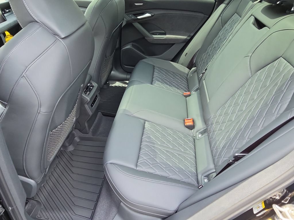 New 2027 Audi SQ6 e-tron Prestige AWD/4WD image 7