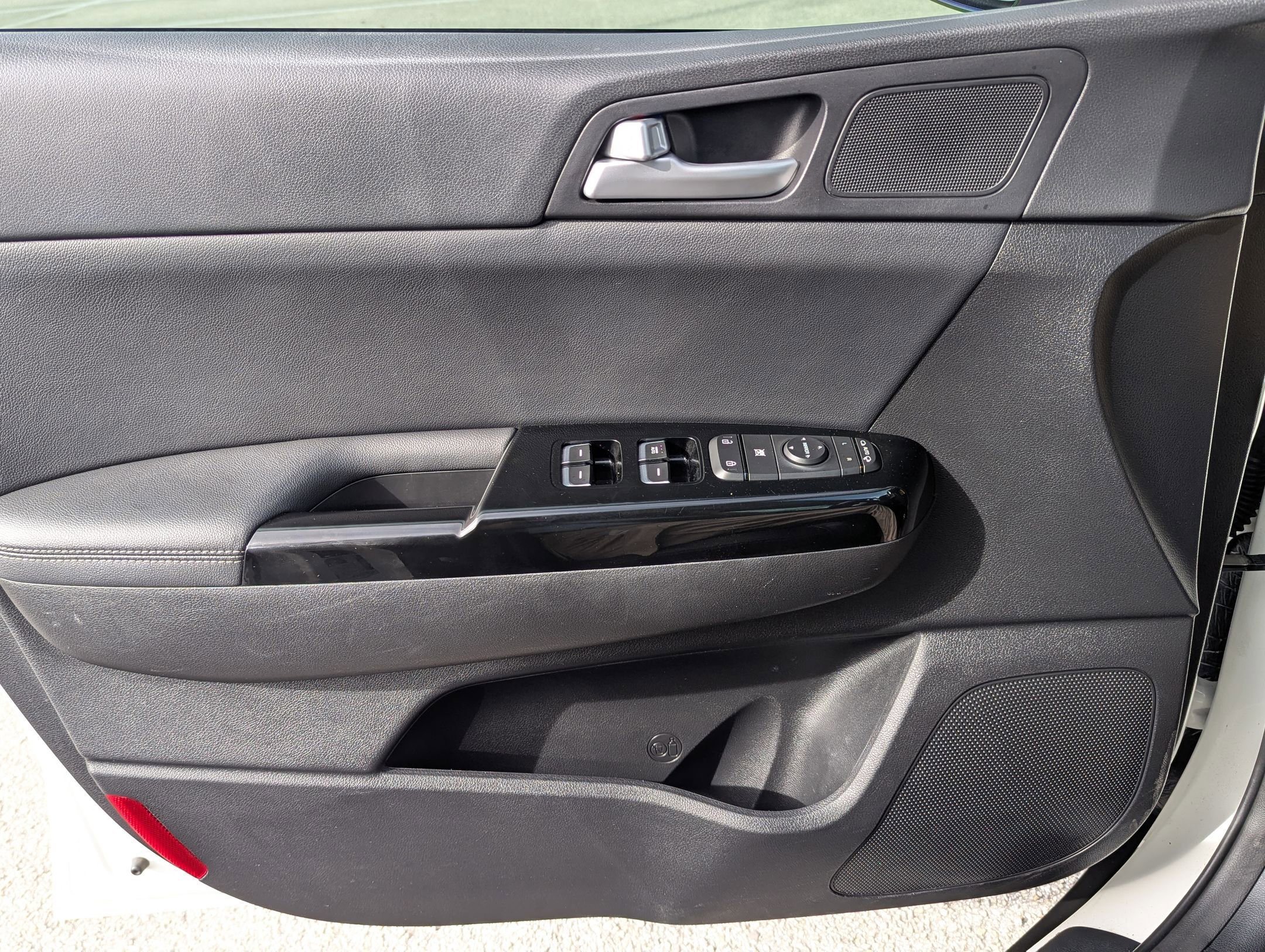 Used 2020 Kia Sportage EX FWD image 12