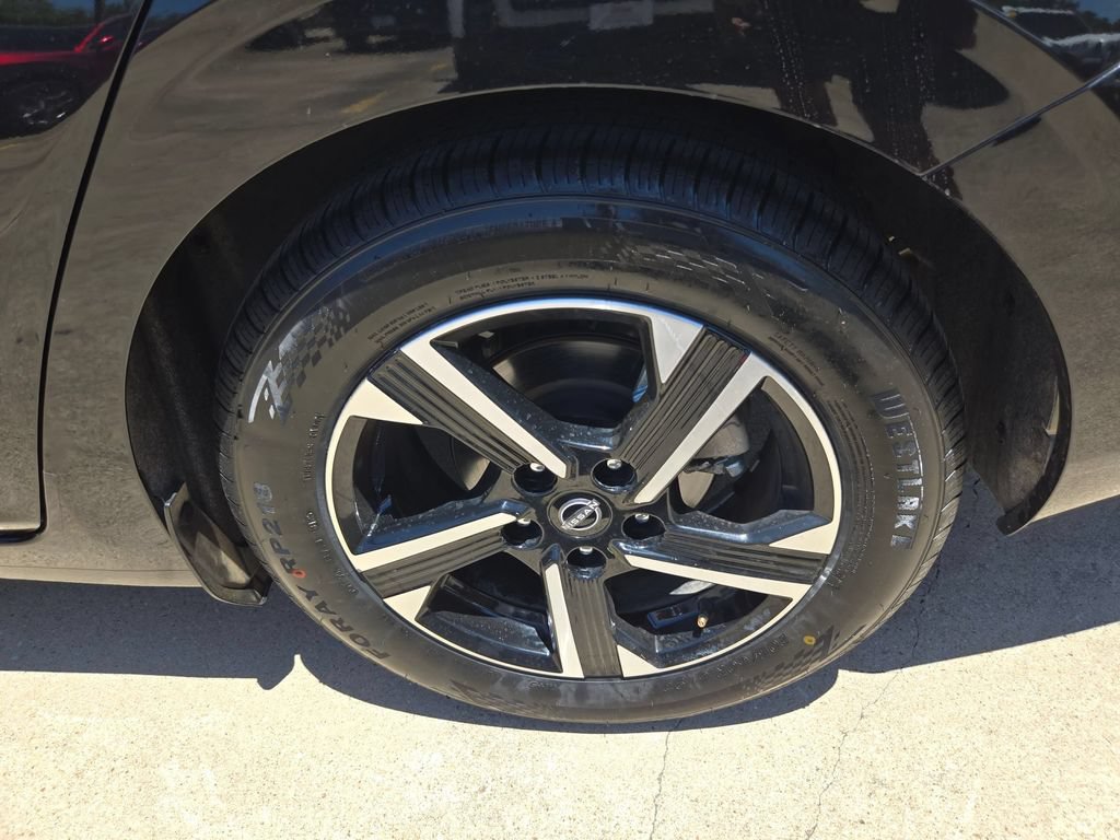 Used 2025 Nissan Sentra SV FWD image 25