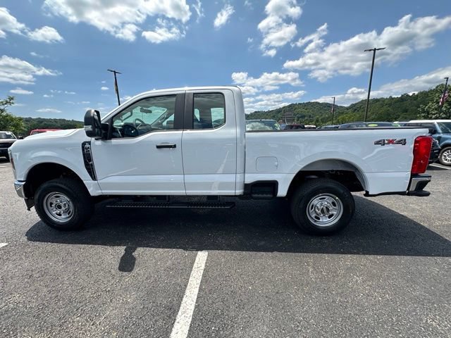 New 2026 Ford F250 XL w/ XL Chrome Package AWD/4WD image 2