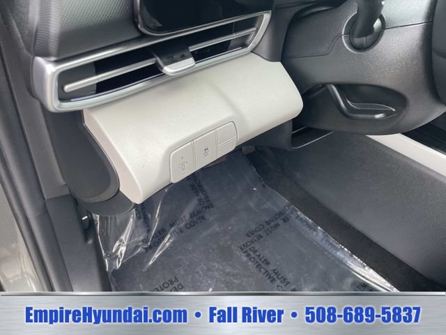Used 2024 Hyundai Elantra Limited FWD image 19