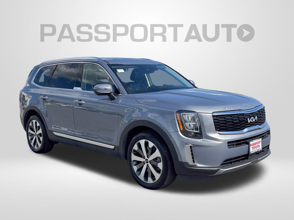 Used 2022 Kia Telluride EX w/ EX Premium Package FWD image 12