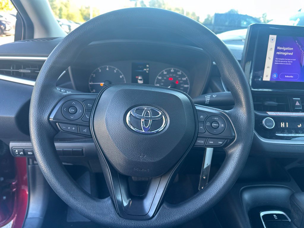 Used 2025 Toyota Corolla LE FWD image 13