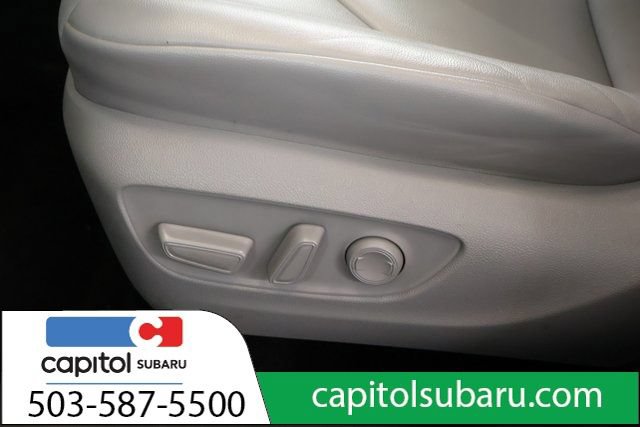 Used 2022 Toyota Highlander XLE AWD/4WD image 14