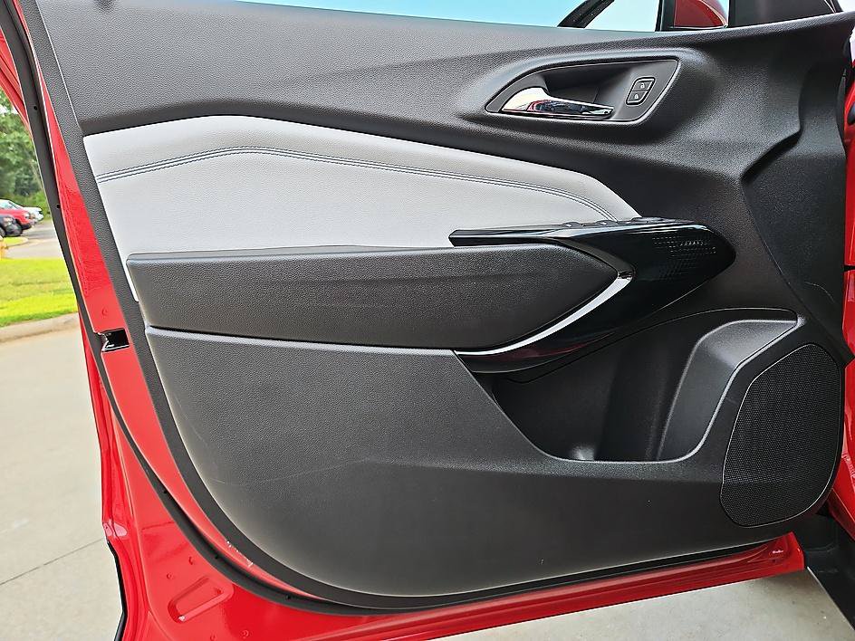 New 2026 Chevrolet Trax LT FWD image 13