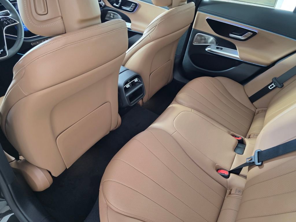 New 2025 Mercedes-Benz E 350 Sedan image 13