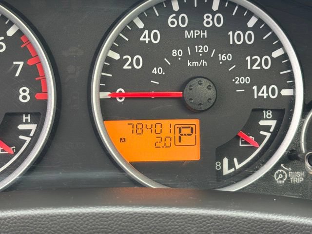 Used 2012 Nissan Pathfinder LE AWD/4WD image 39