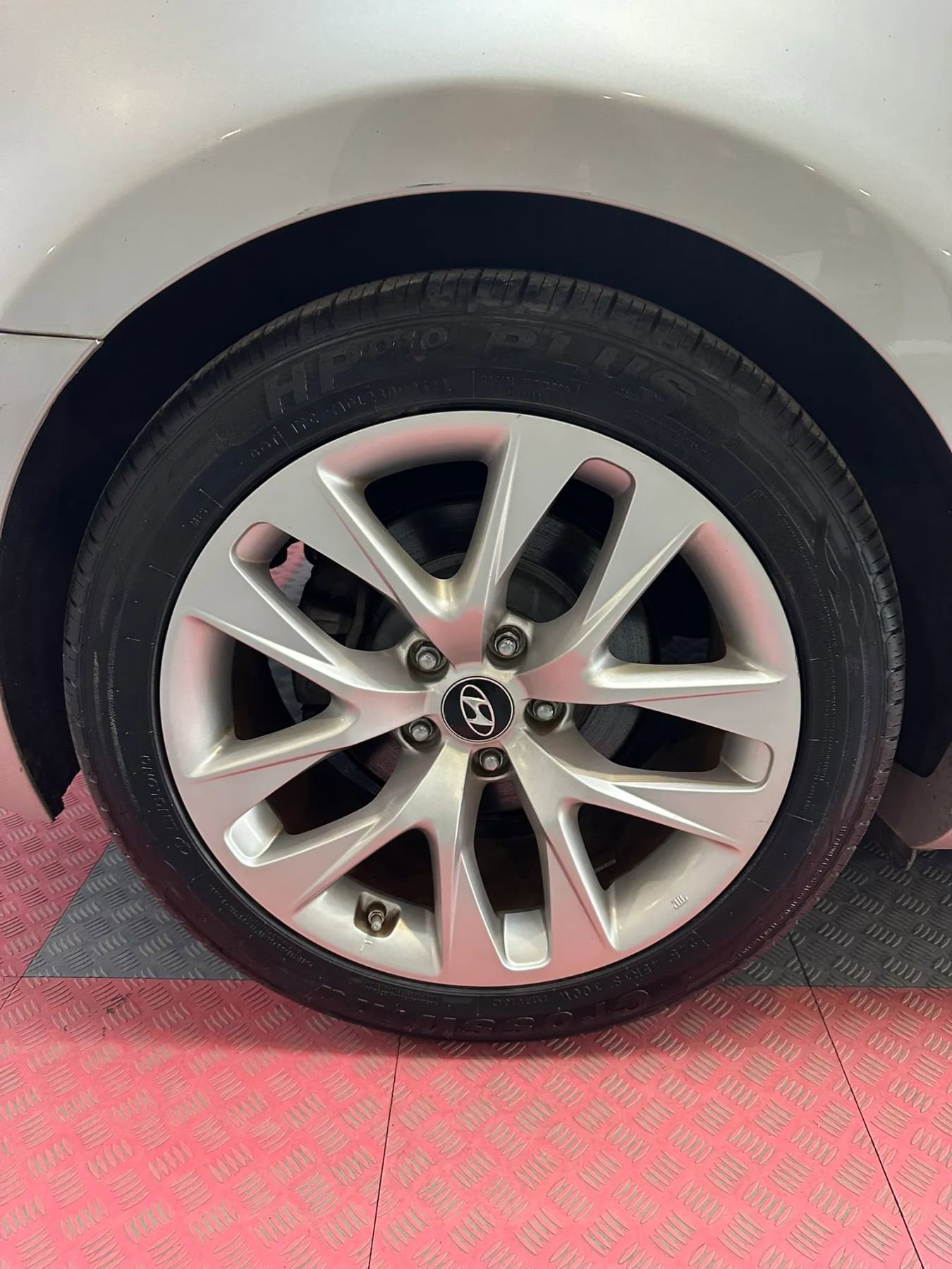 Used 2013 Hyundai Genesis 2.0T RWD image 33