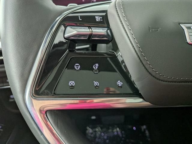 New 2026 Cadillac Escalade Platinum Luxury w/ LPO, Floor Liner Package AWD/4WD image 8