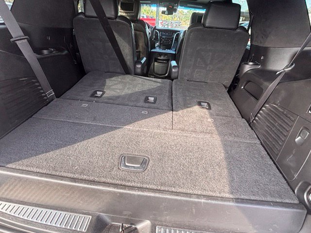 Used 2018 Cadillac Escalade Platinum RWD image 28