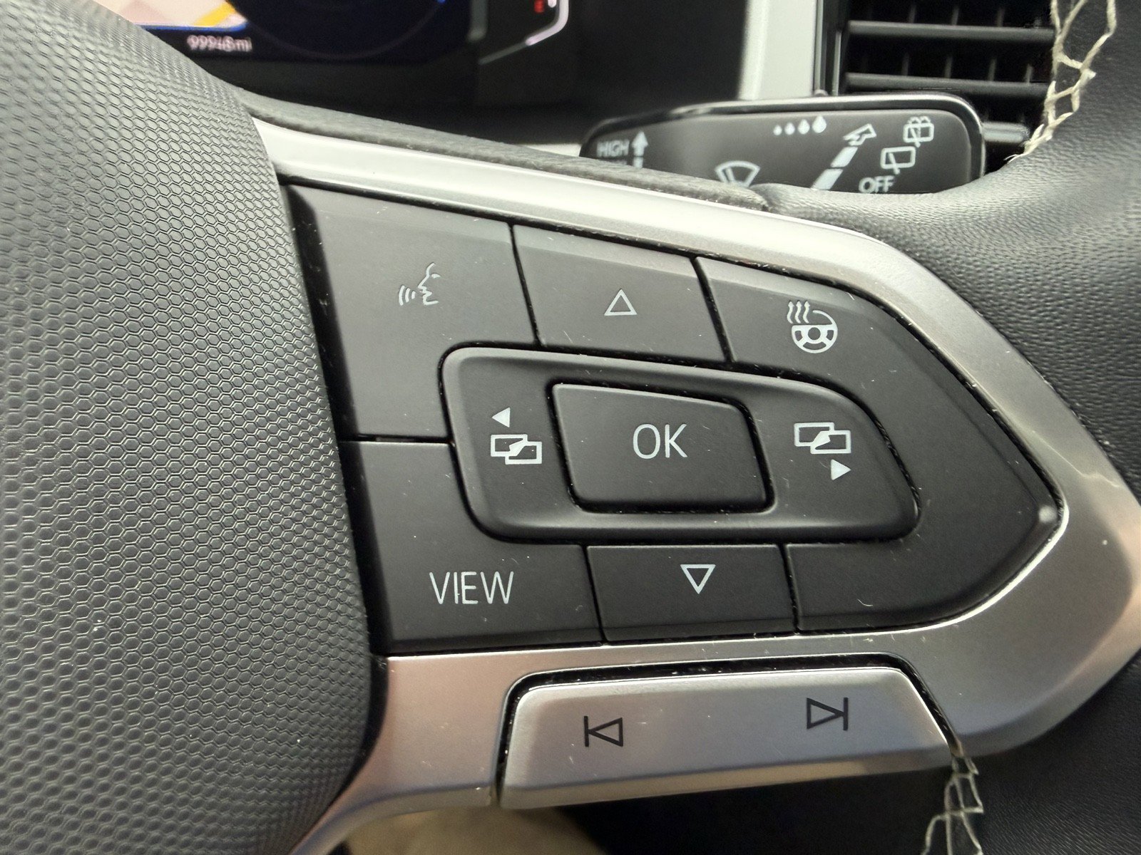 Used 2021 Volkswagen Atlas Cross Sport SEL image 16