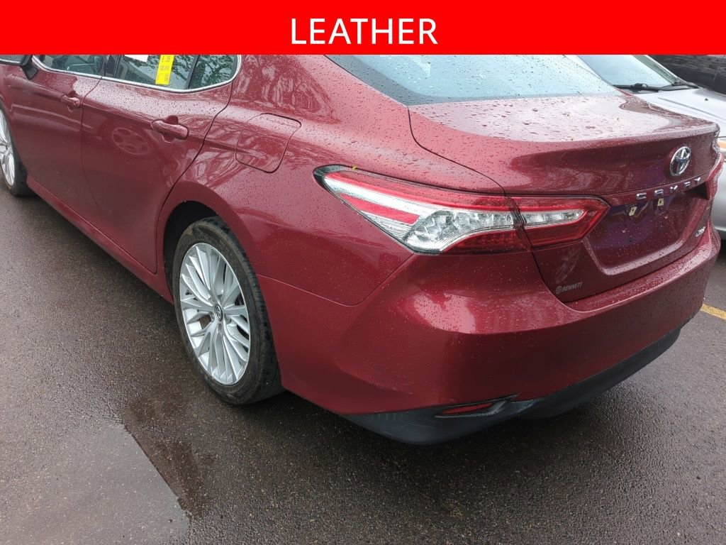 Used 2018 Toyota Camry XLE FWD image 4