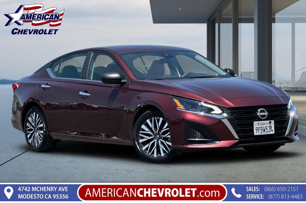 Used 2025 Nissan Altima 2.5 SV