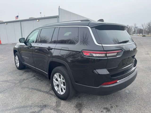 Used 2023 Jeep Grand Cherokee L Limited w/ Luxury Tech Group II image 3