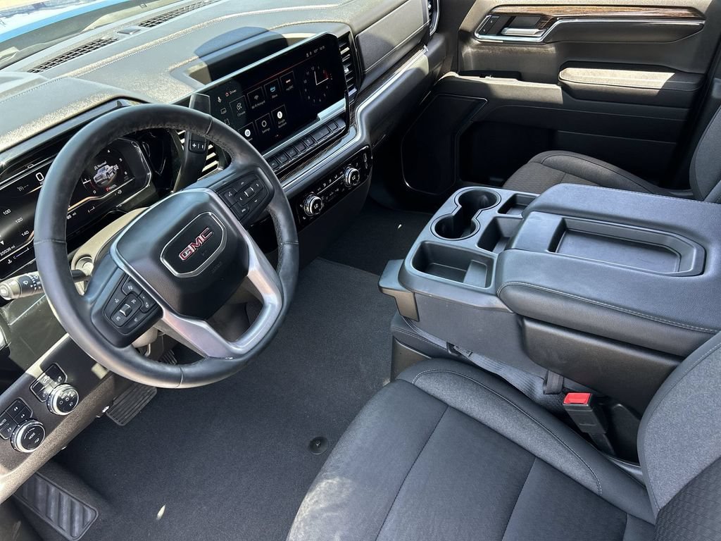 Used 2023 GMC Sierra 1500 Elevation w/ X31 Off-Road Package AWD/4WD image 10