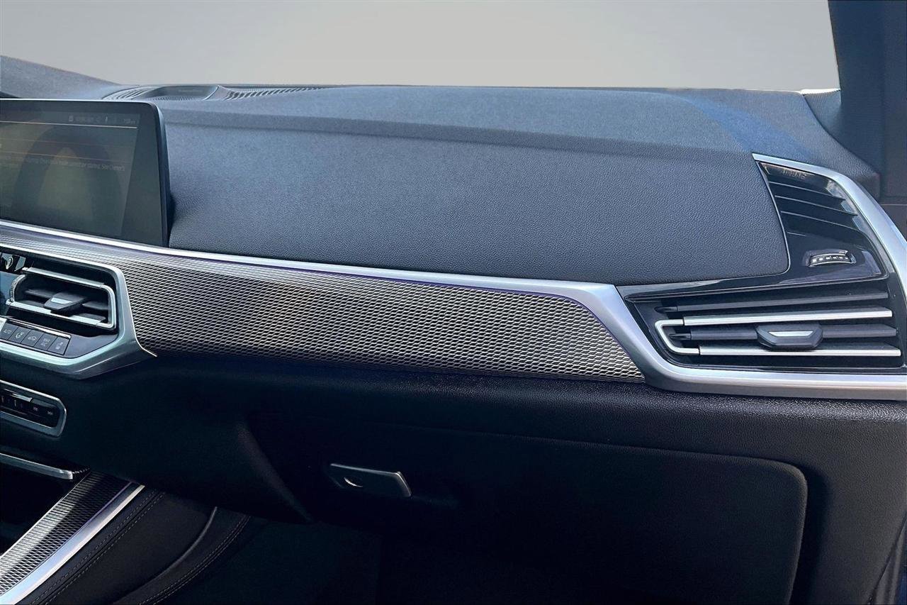Used 2019 BMW X5 xDrive40i w/ M Sport Package image 26