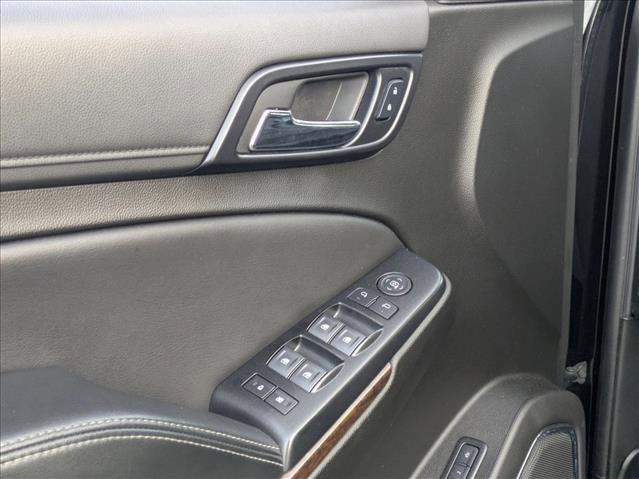 Used 2020 Chevrolet Suburban LT image 3