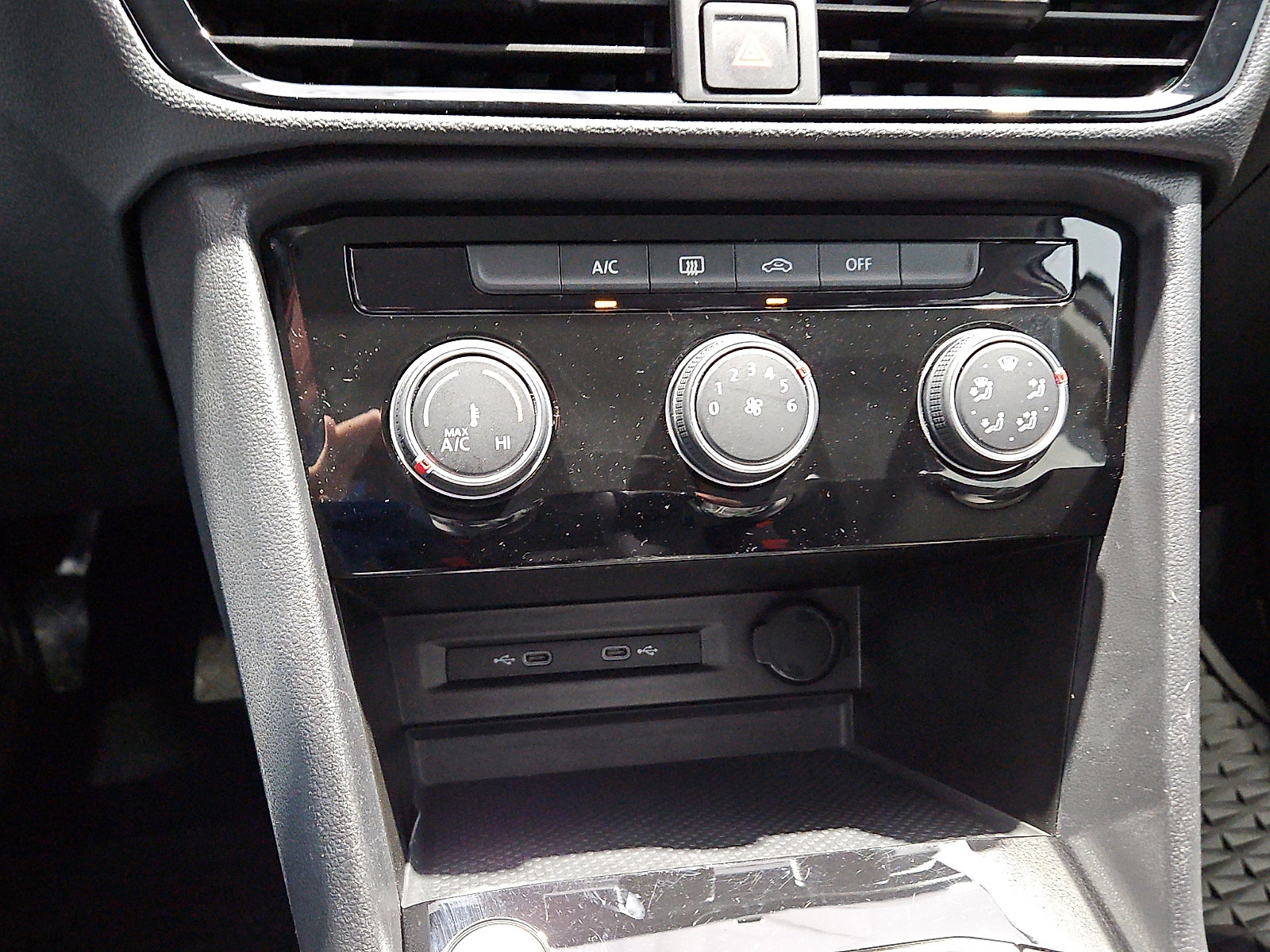 Certified 2023 Volkswagen Taos S FWD image 14