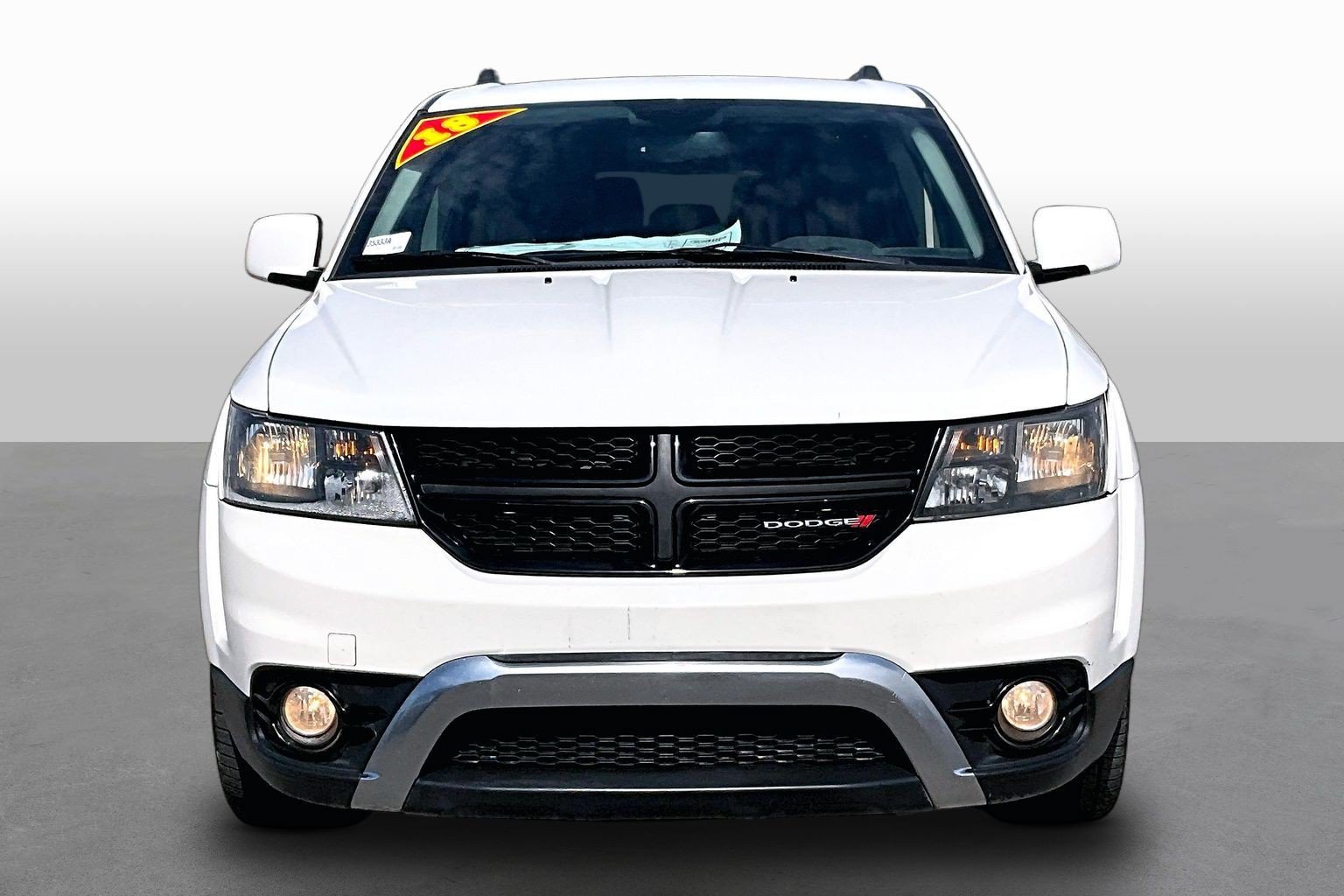 Used 2018 Dodge Journey Crossroad w/ Driver Convenience Group FWD image 3
