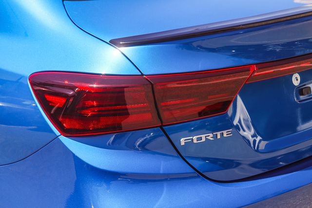Certified 2023 Kia Forte GT-Line FWD image 11