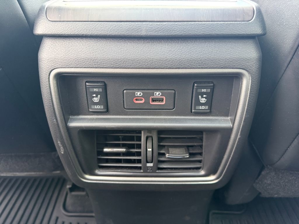 Certified 2024 Nissan Murano Platinum w/ Cargo Package image 11