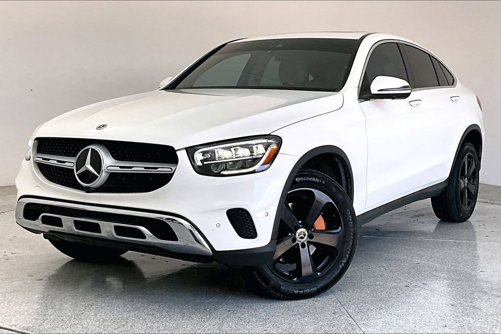 Used 2023 Mercedes-Benz GLC 300 4MATIC Coupe image 16