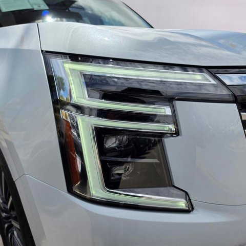 Certified 2025 Nissan Armada Platinum Reserve AWD/4WD image 10