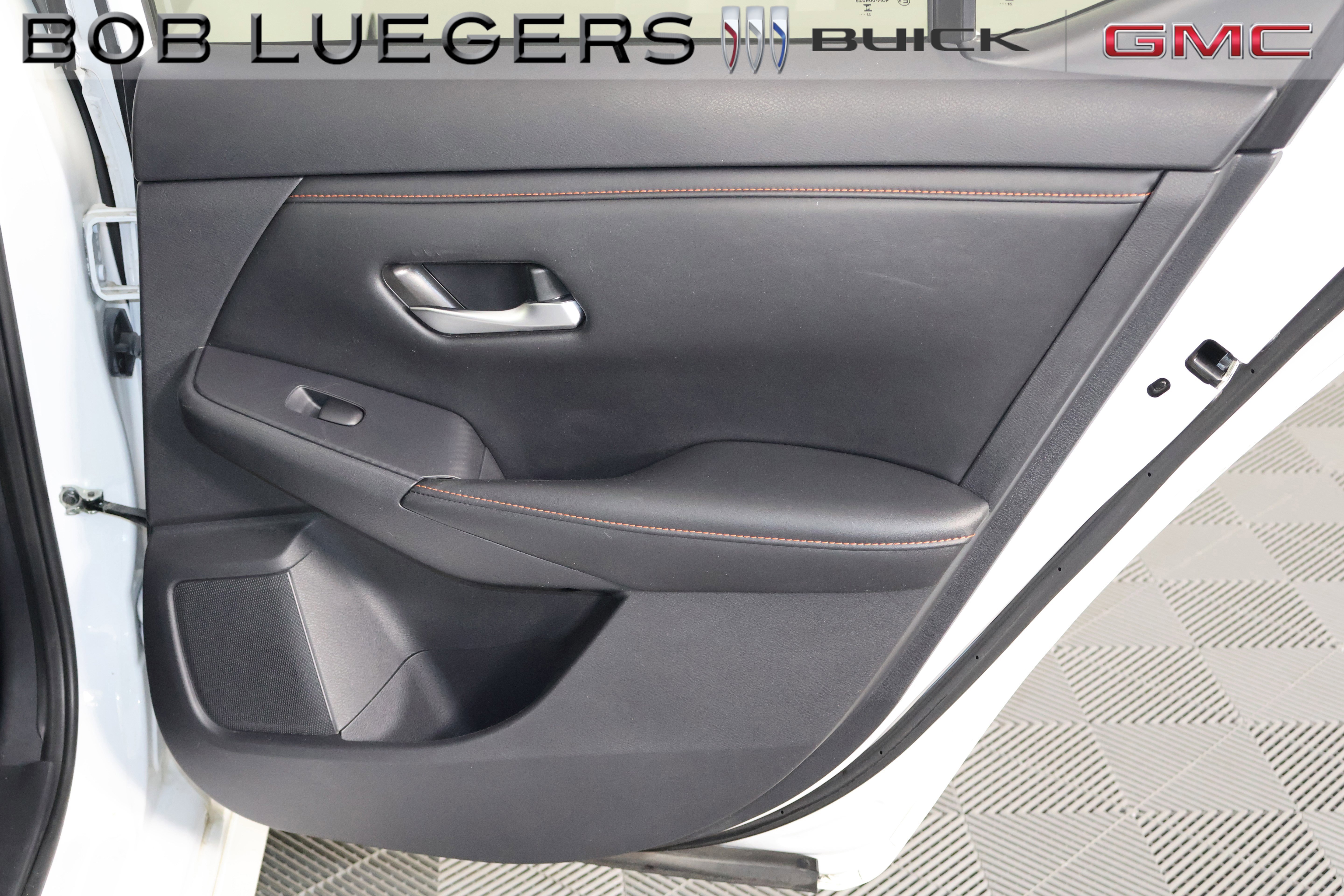Used 2024 Nissan Sentra SR FWD image 15