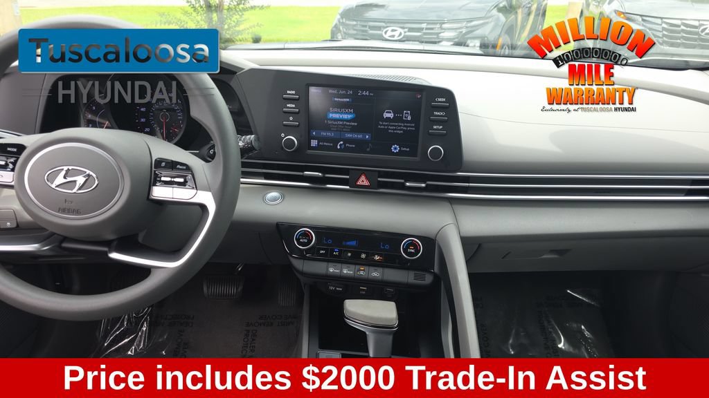 Used 2022 Hyundai Elantra SEL FWD image 26