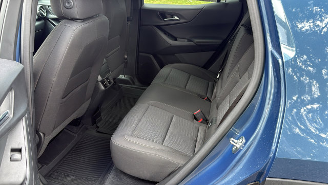 Used 2025 Chevrolet Equinox LT w/ LPO, Floor Liner Package FWD image 15