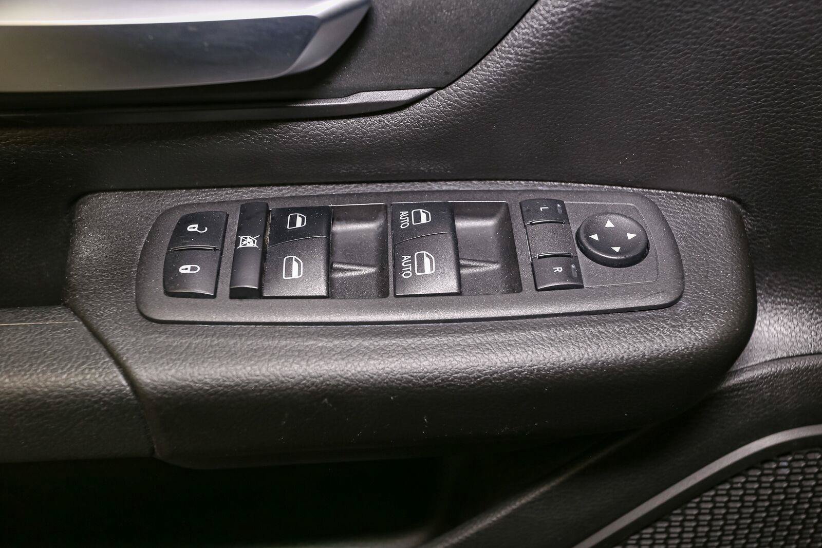 Used 2023 RAM 1500 Tradesman w/ Trailer Tow Group AWD/4WD image 39