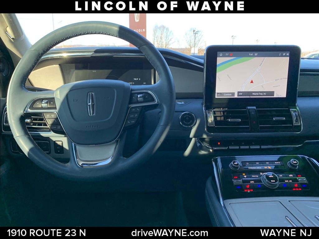 Used 2020 Lincoln Navigator Black Label w/ Cargo Convenience Package image 25