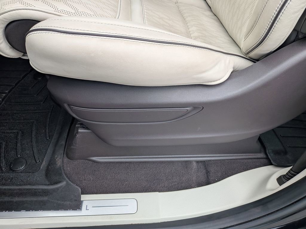 Used 2023 Lincoln Navigator L Black Label image 12