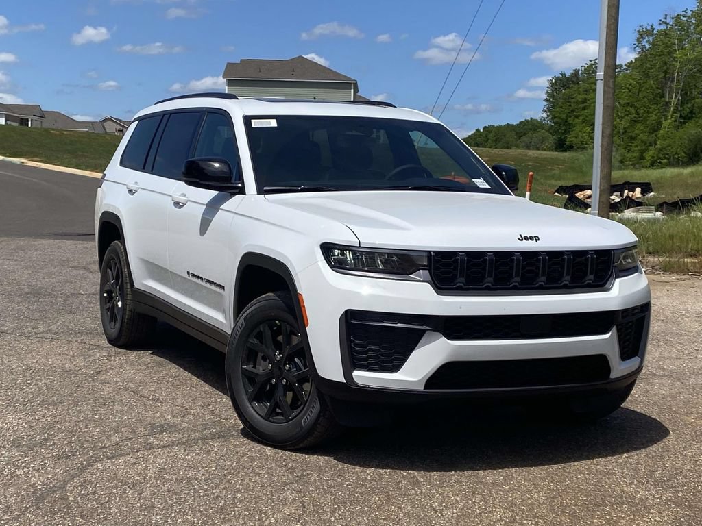 New 2026 Jeep Grand Cherokee L 2WD image 31