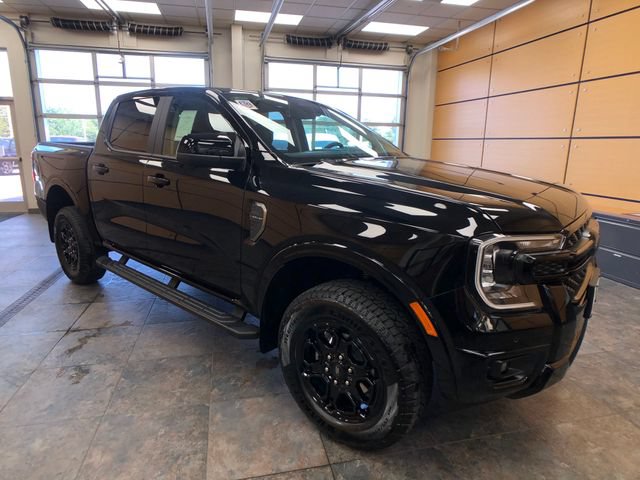 New 2026 Ford Ranger Lariat w/ Black Appearance Package AWD/4WD 360° Tour