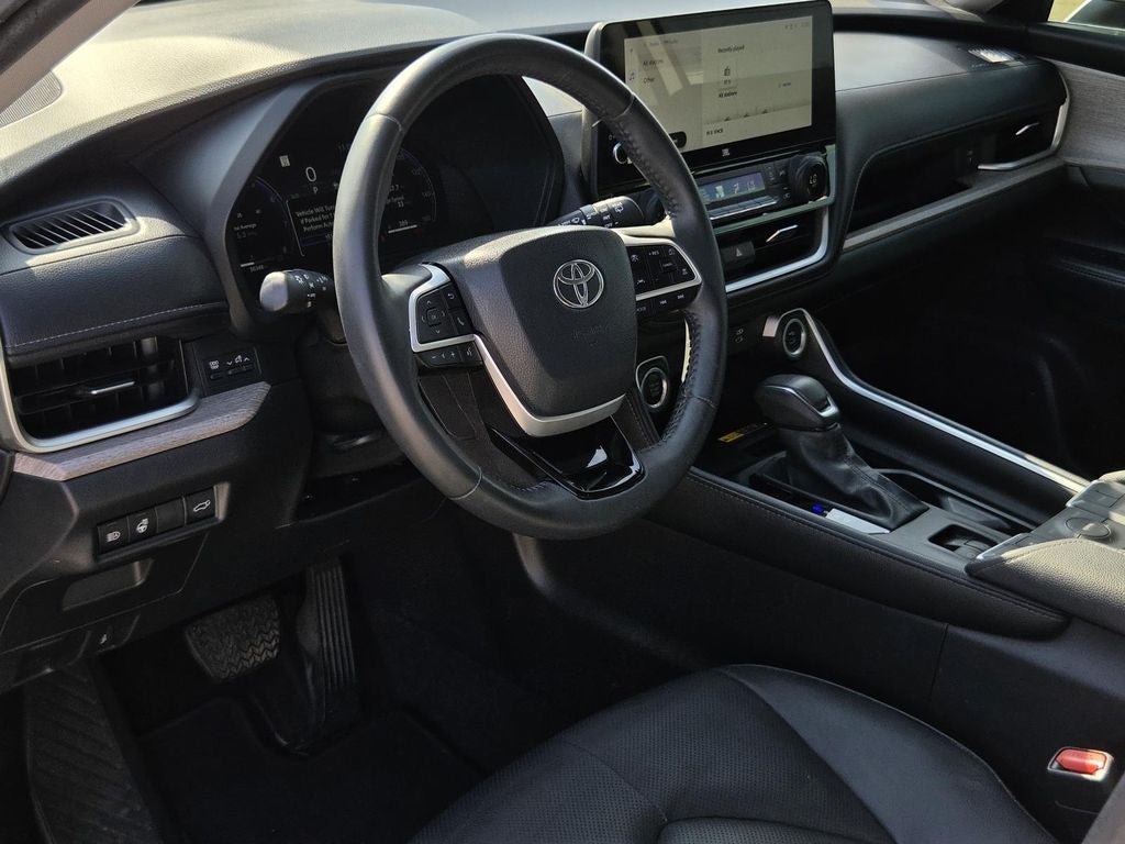 Used 2024 Toyota Grand Highlander FWD image 17