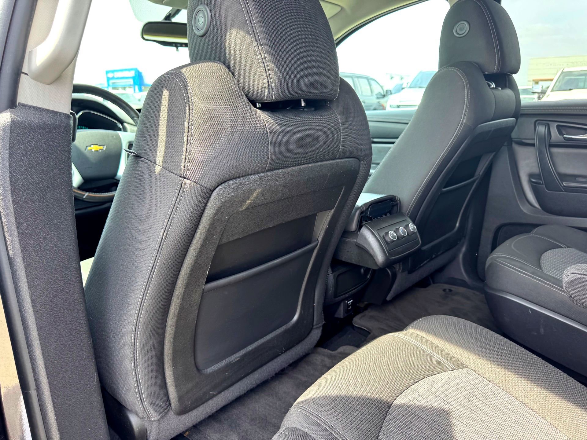 Used 2016 Chevrolet Traverse LT w/ Style and Technology Package image 18