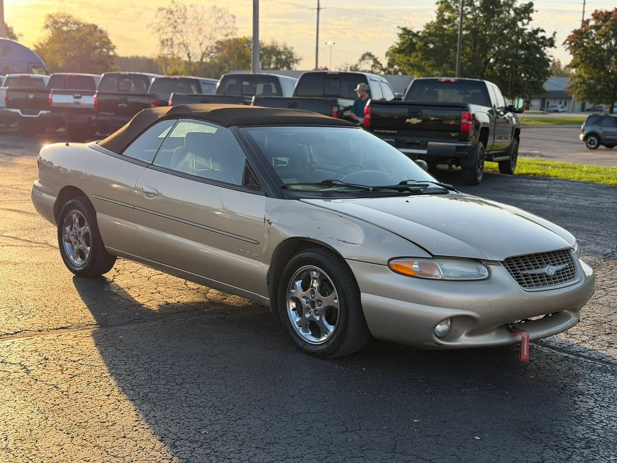Used 1998 Chrysler Sebring JXI FWD image 2