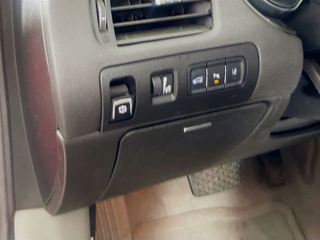 Used 2014 Chevrolet Impala LTZ FWD image 11