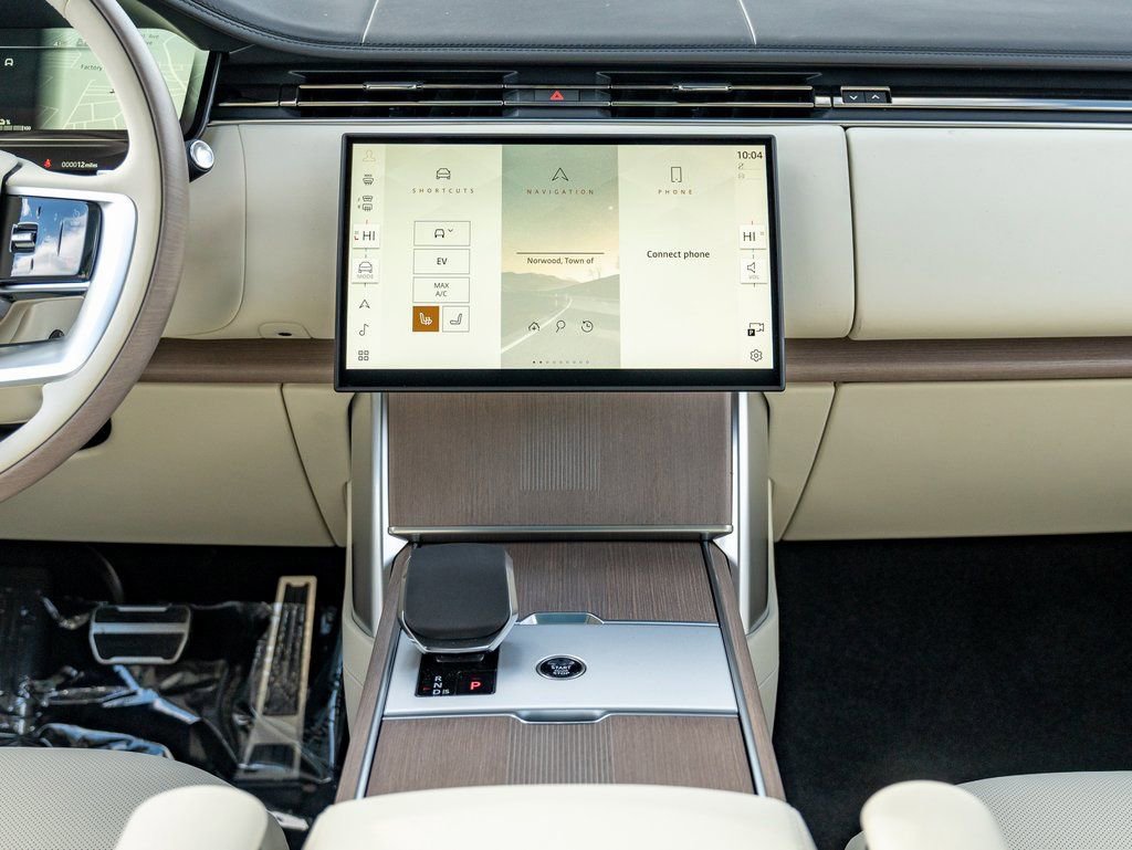 New 2025 Land Rover Range Rover Autobiography image 18