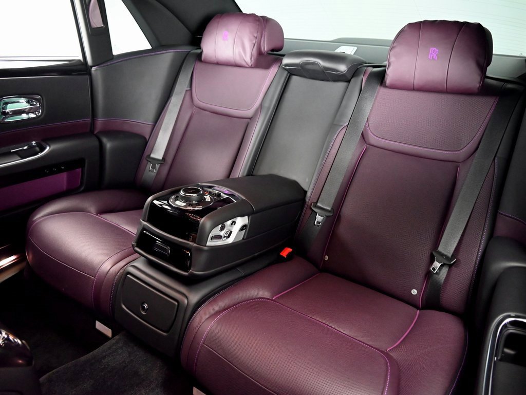 Used 2020 Rolls-Royce Ghost image 14