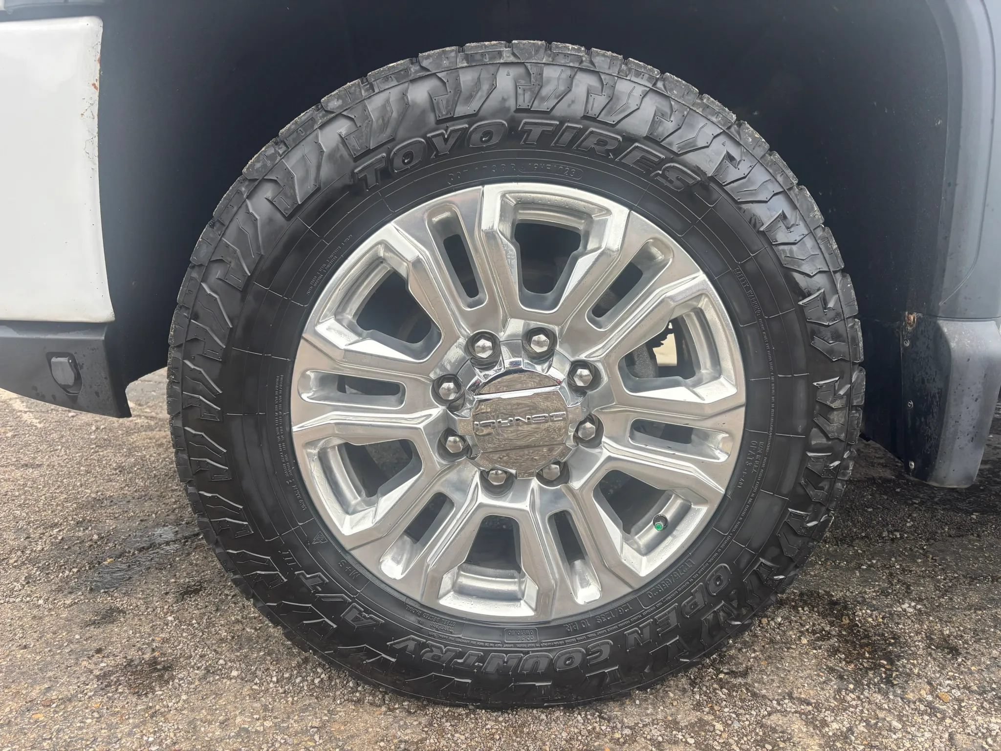 Used 2020 GMC Sierra 2500 Denali w/ Denali Ultimate Package AWD/4WD image 15
