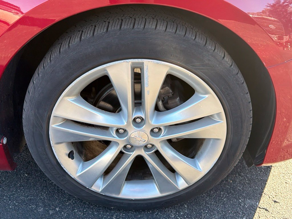 Used 2013 Chevrolet Cruze LTZ w/ RS Package FWD image 9