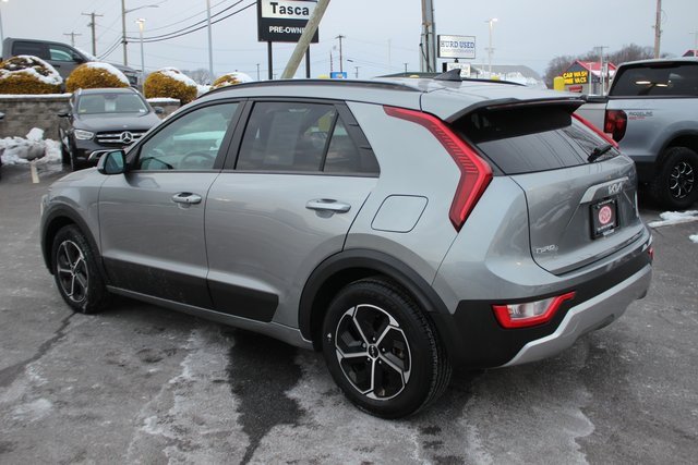 Used 2023 Kia Niro EX image 20